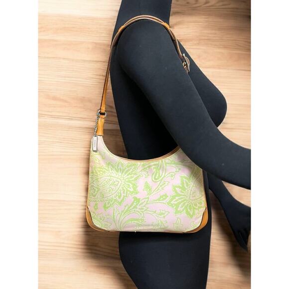 Vintage Coach 8913 Girlie Floral Twill Hobo & Matching Wristlet - Picture 9 of 15